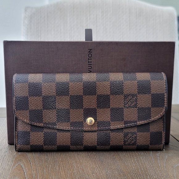 LOUIS VUITTON Emilie Damier Ebene Wallet Brown - Picture 4 of 13
